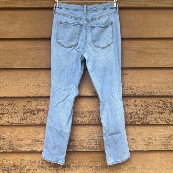 Universal Thread Light Wash Distressed Straight Leg Jeans Womens Size 6/28 - Picture 4 of 10